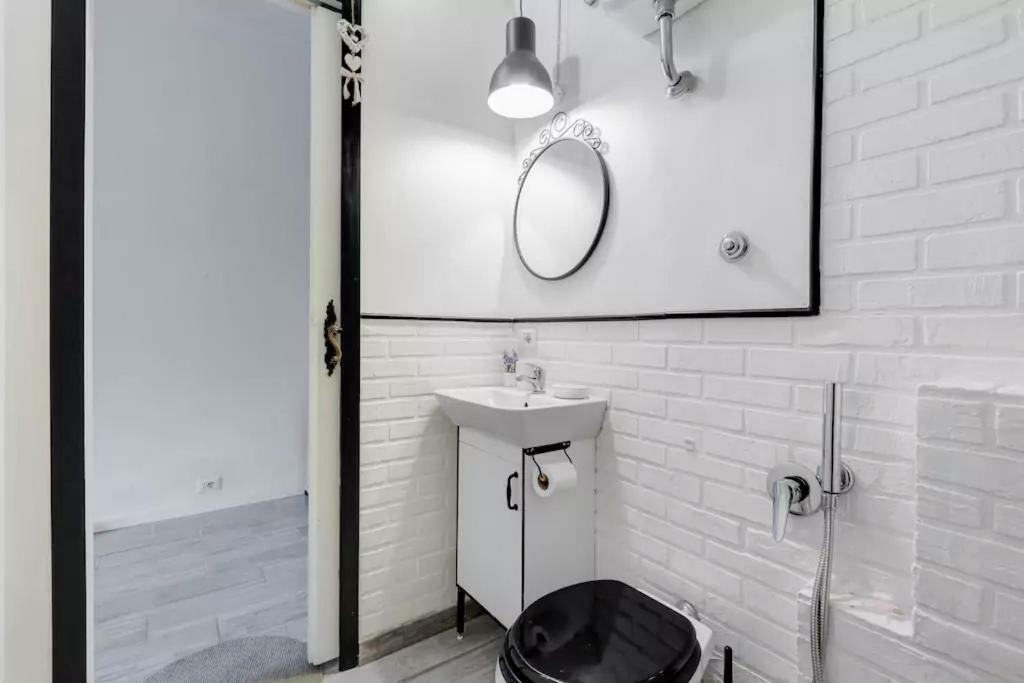 Moonlight Inn Guesthouse Рим Экстерьер фото